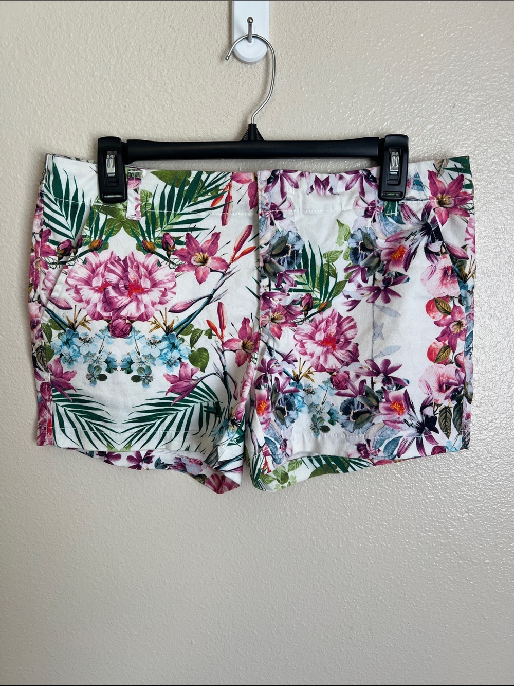 jcpenney Floral Tropical Print Women's Jean Shorts - White, Pink, Green